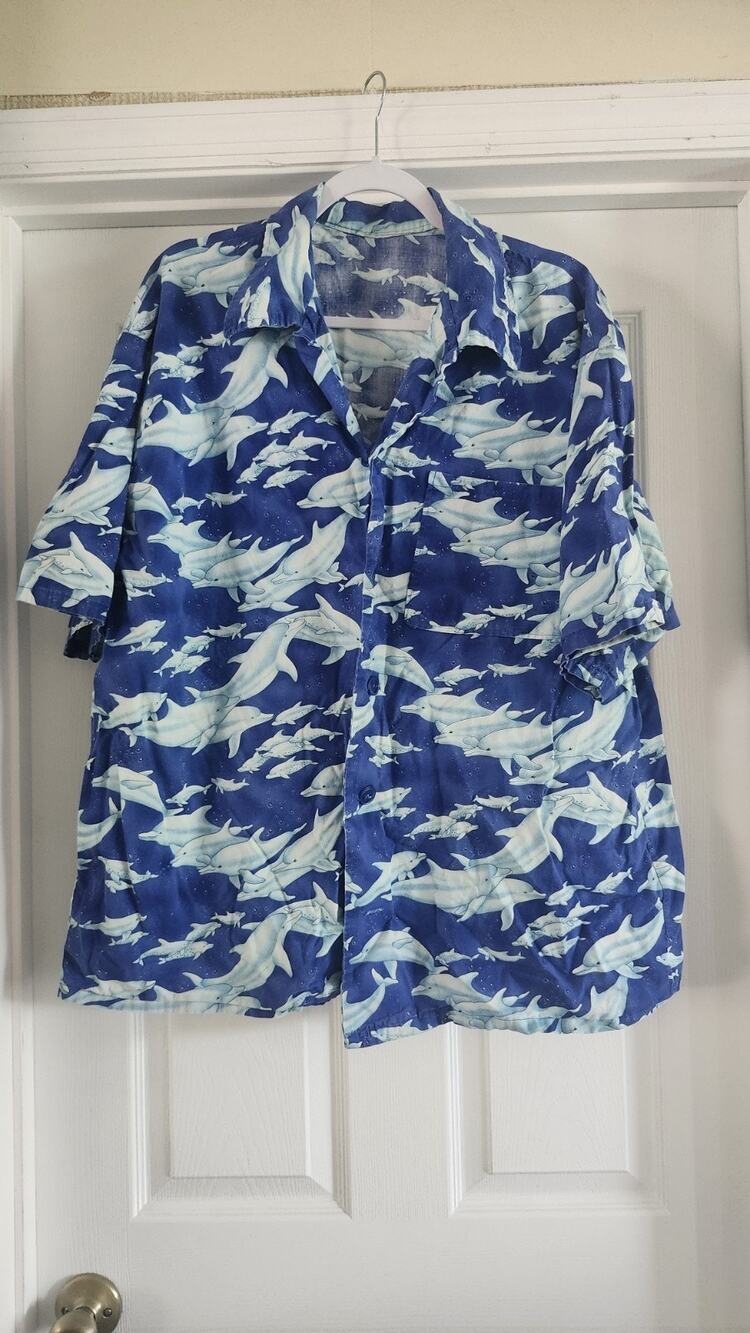 Vintage Dolphin Retro Hawaiian Shirt Measures As XLarge mt103